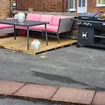 4 Bedroom Flat In Watford
