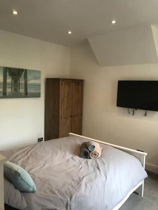 4 Bedroom Flat In Watford Watford (Hertfordshire)